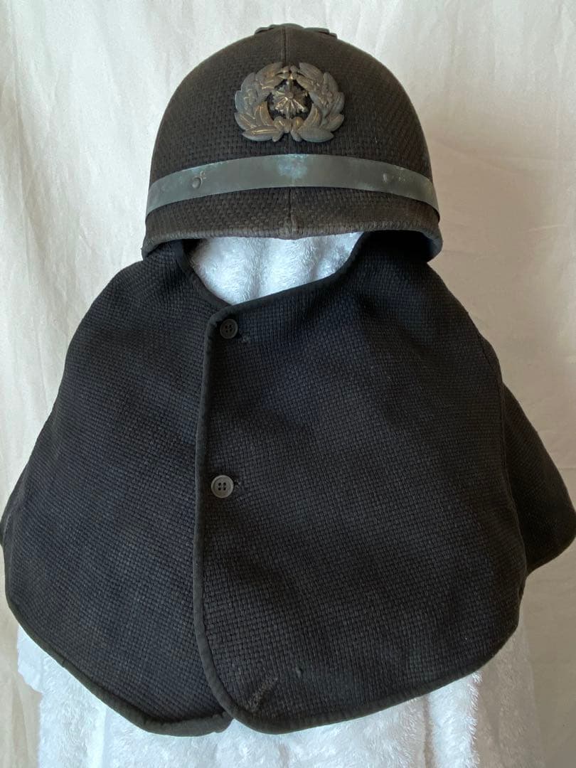 超レトロな横浜市　消防士ヘルメット