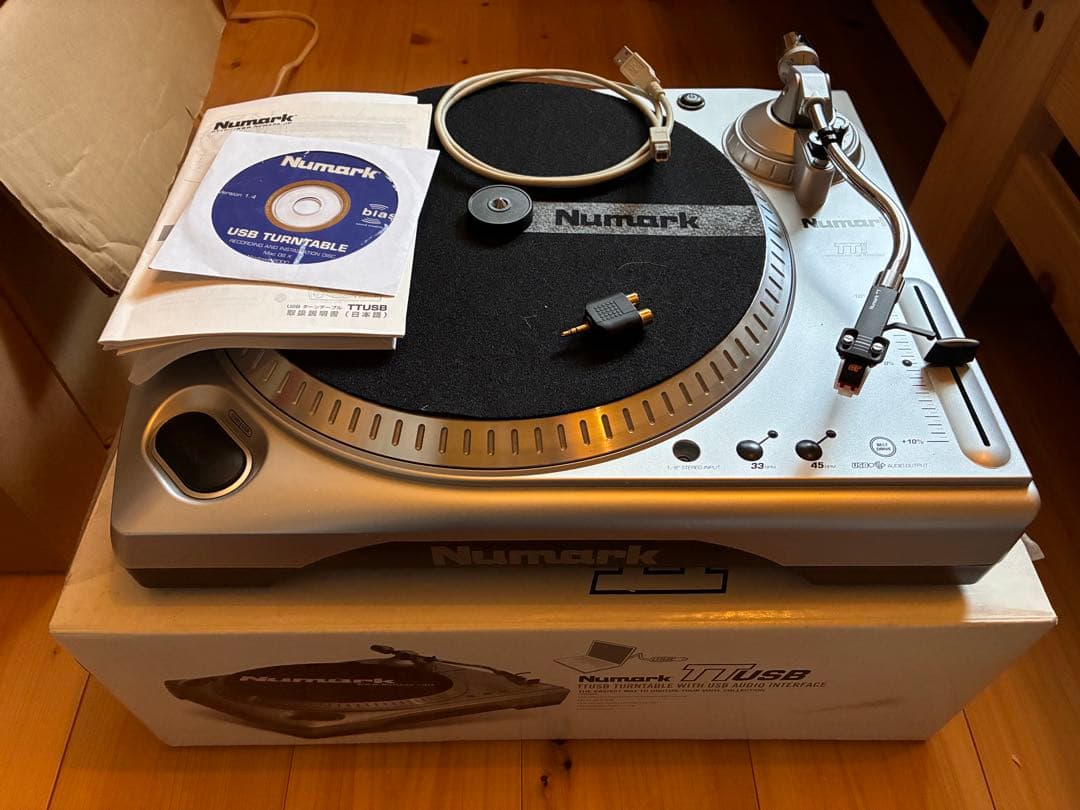 中古美品Numark TTUSB レコードプレーヤー　レコードをデジタル化