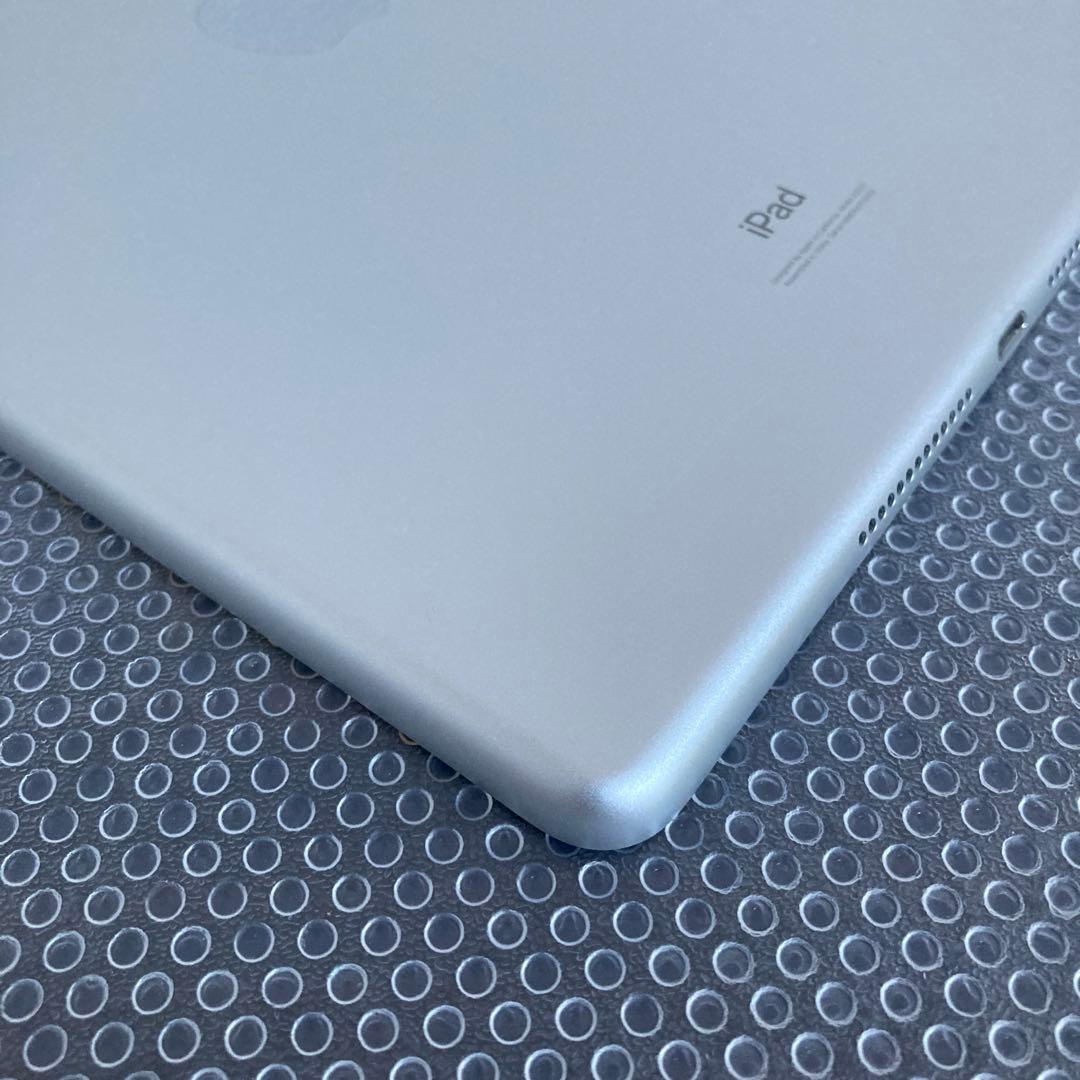 3562【早い者勝ち】美品☆iPad8 第8世代 32GB WIFIモデル☆
