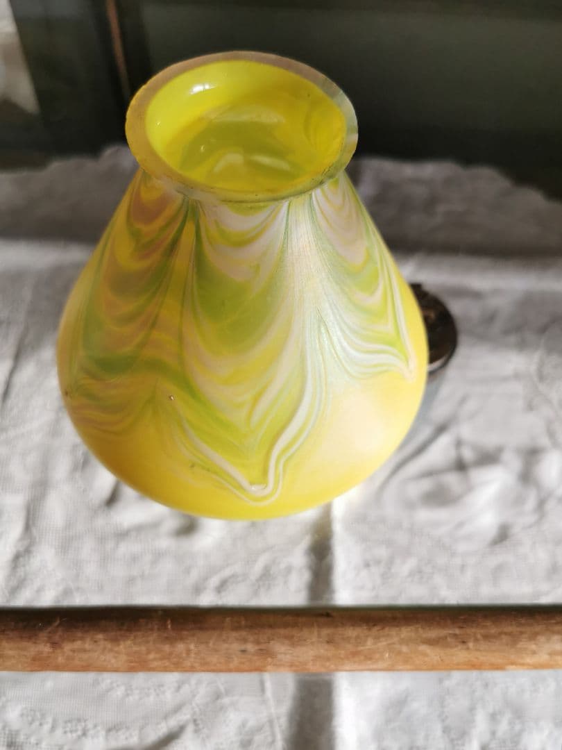 ランプシェイドのみ：アンティーク 玉虫黄色&翠&乳白&桜 ファブリル系虹彩ガラス