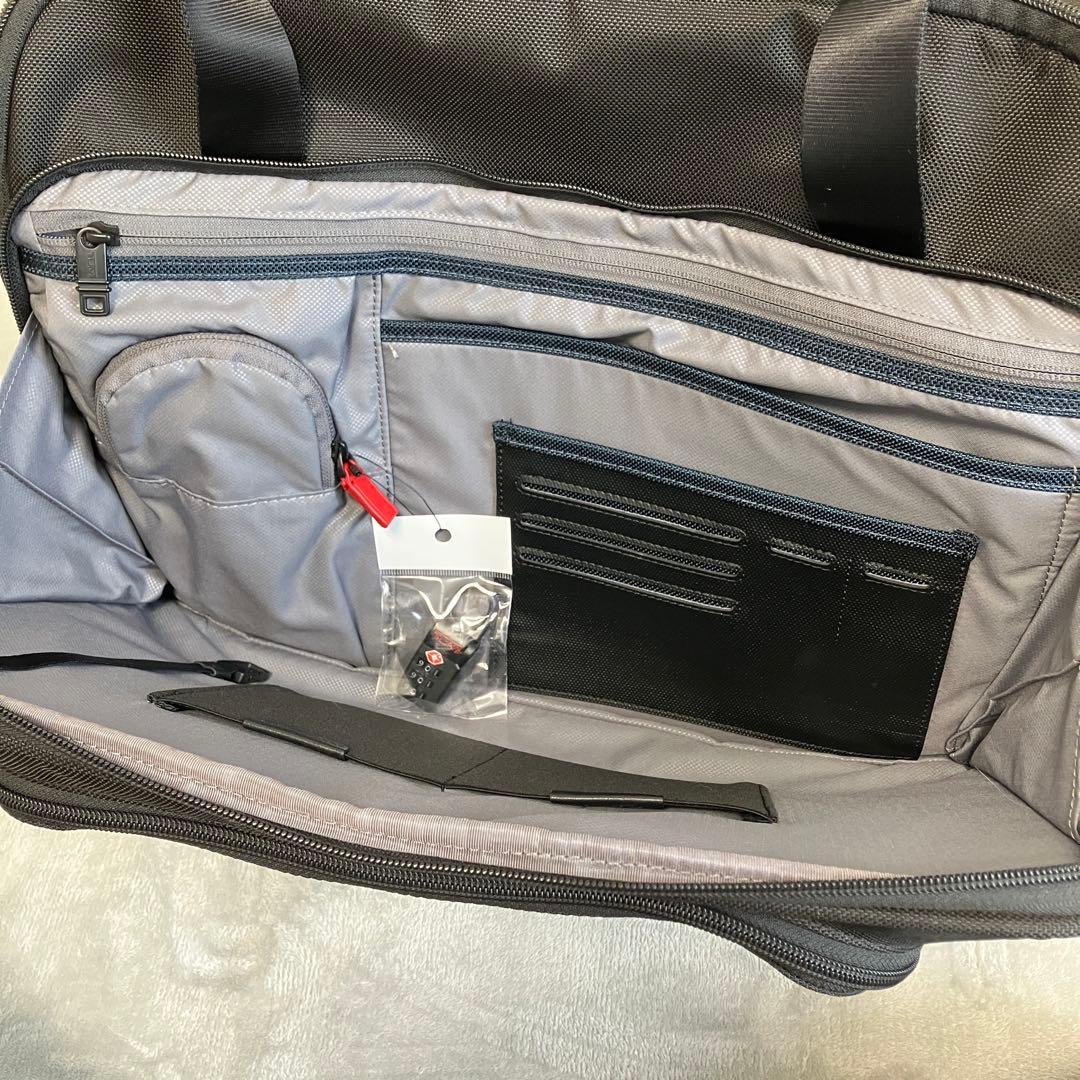TUMI スーツケース　鍵付　22652D2 ALPHA2 ウィールド キャリー