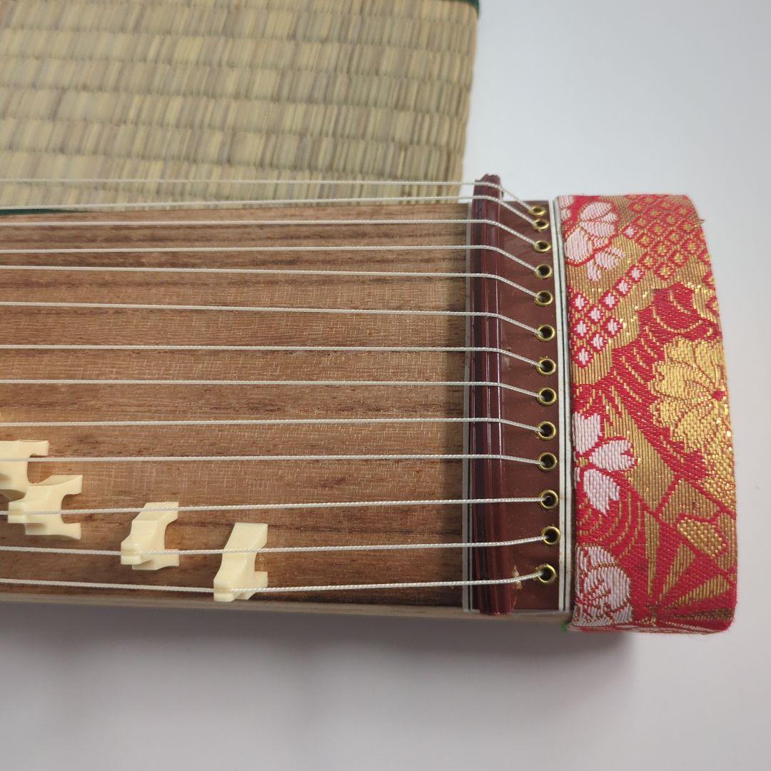 琴★ミニ琴★演奏可能★伝統的★ピック付き★箱付き★自宅保管品