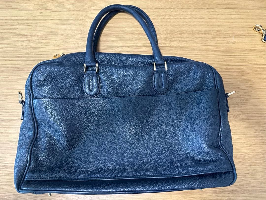 チマブエ ブリーフケース