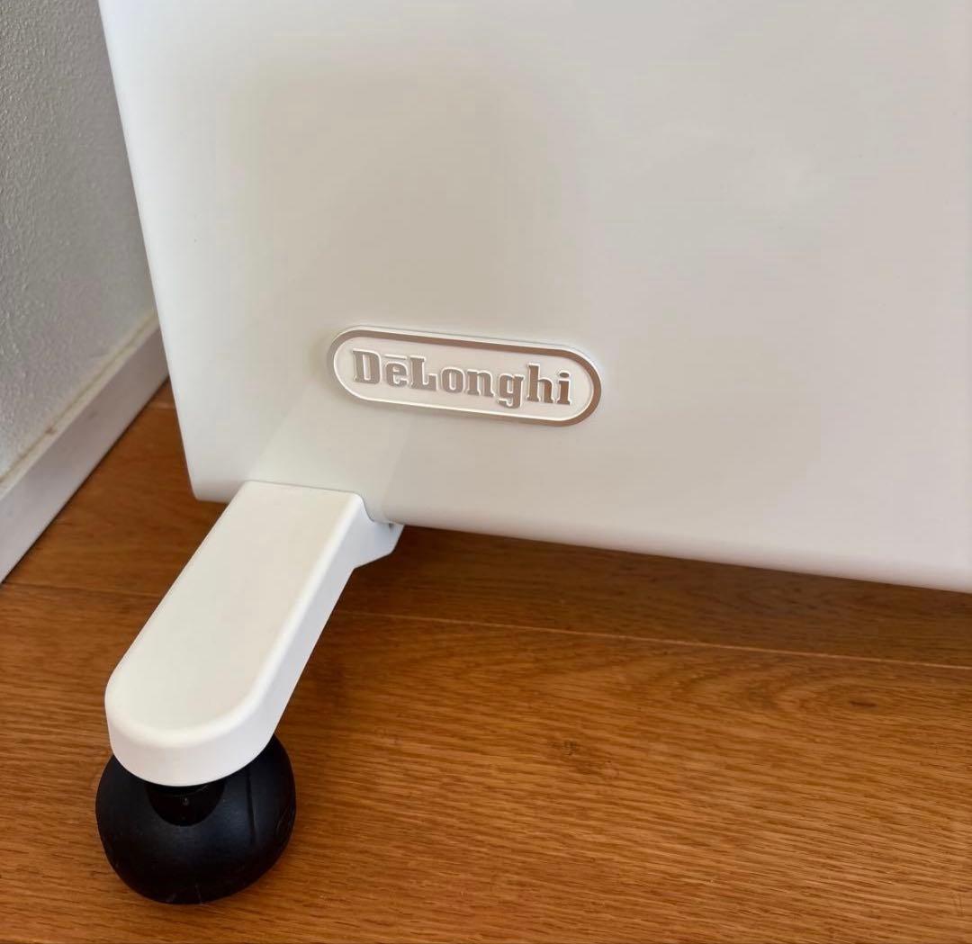 未使用級 デロンギ HXJ60L12-WH パネルヒーター