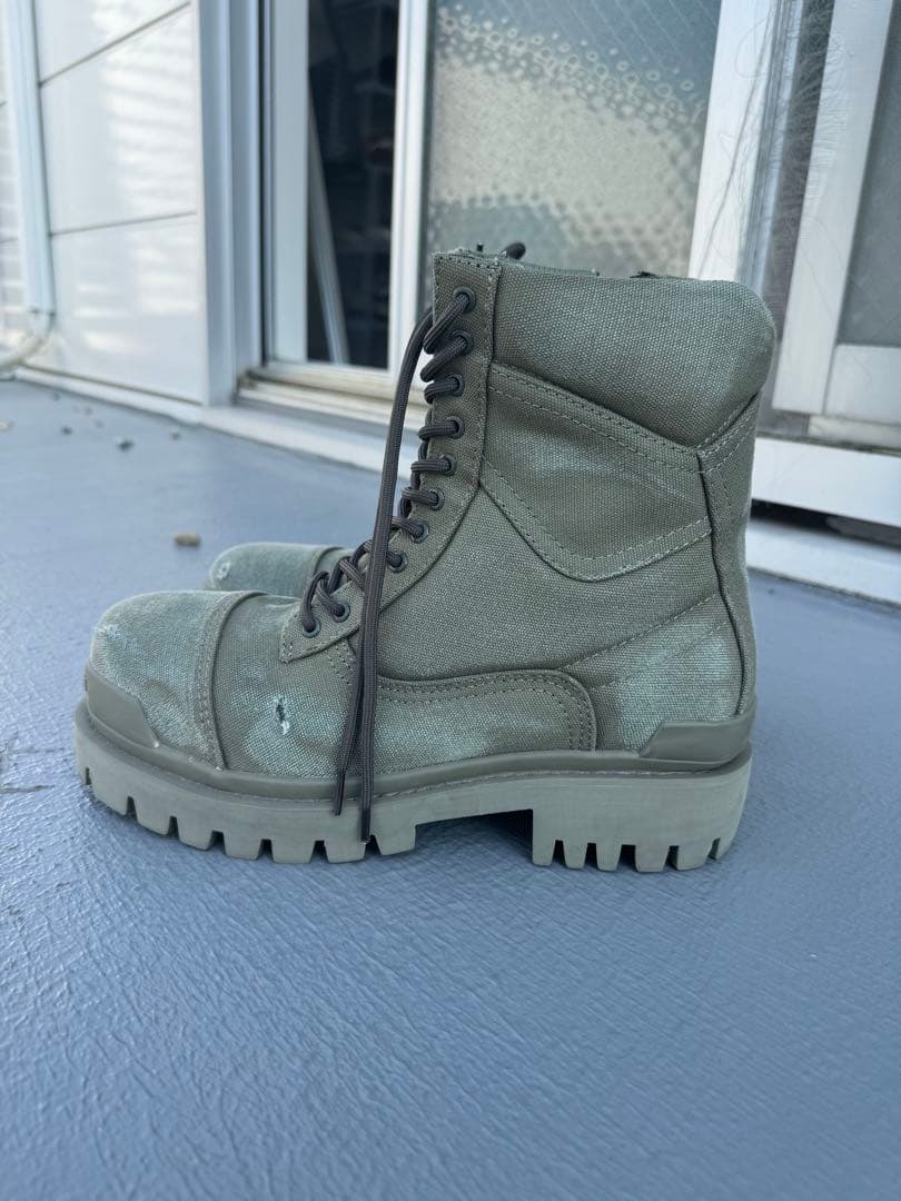 個人装備 BALENCIAGA combat strike Boots