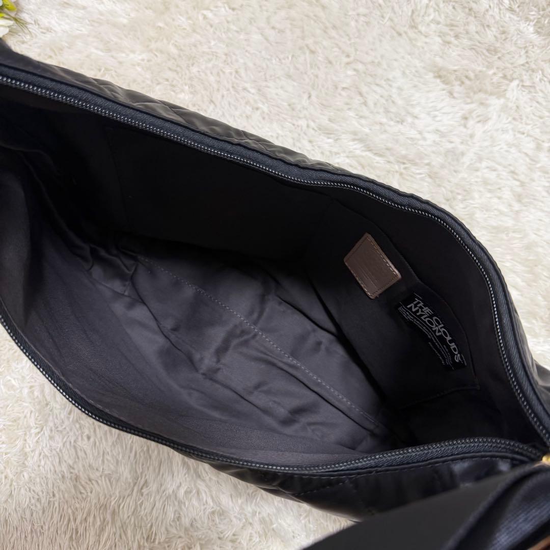 新品タグ付き✨ラシット　キルティングラウンドビッグショルダーバッグ　黒　肩掛け