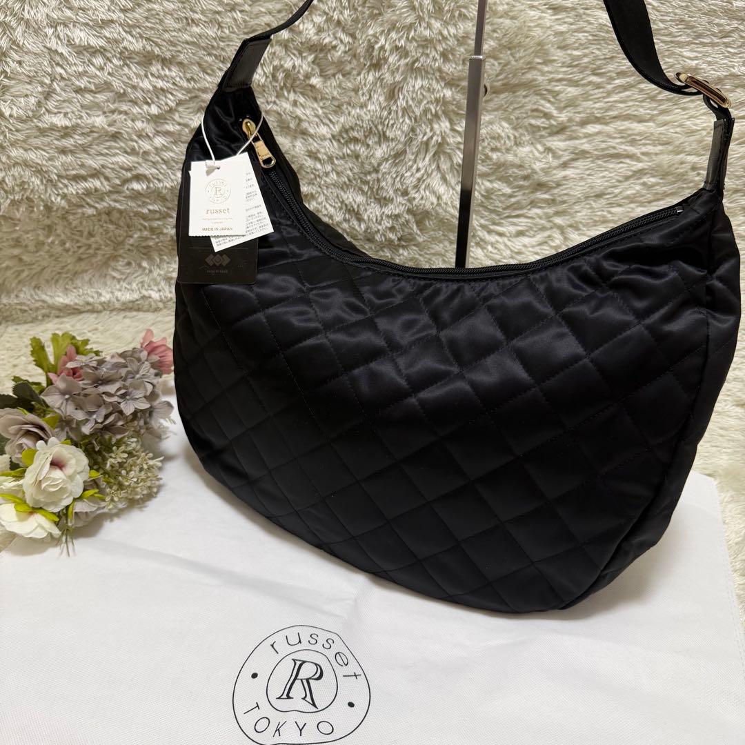 新品タグ付き✨ラシット　キルティングラウンドビッグショルダーバッグ　黒　肩掛け