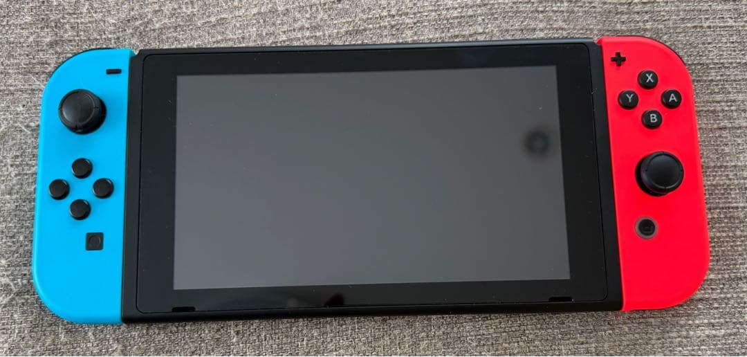 【美品】Nintendo Switch 本体 完品　ケース付き