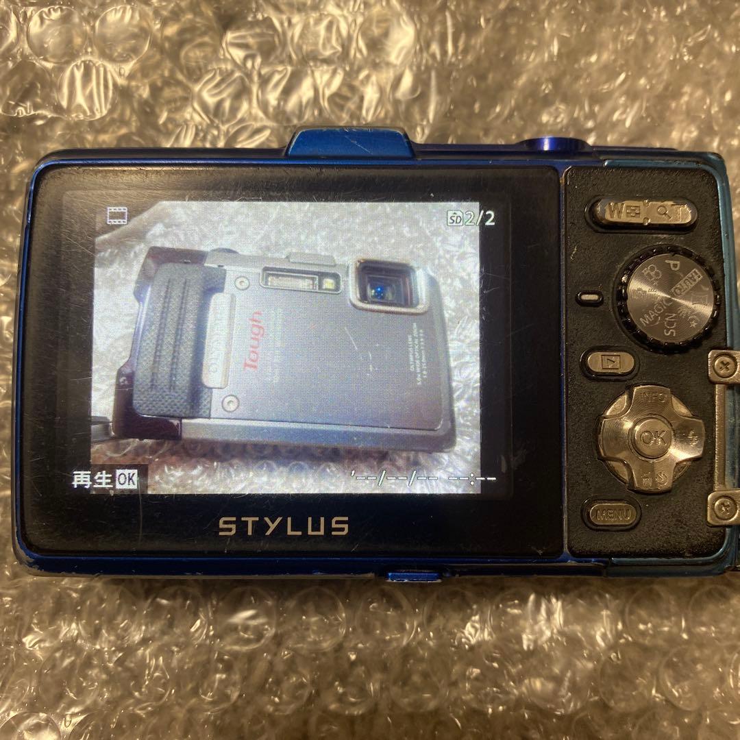 OLYMPUS　STYLUS TG-835　防水　デジカメ