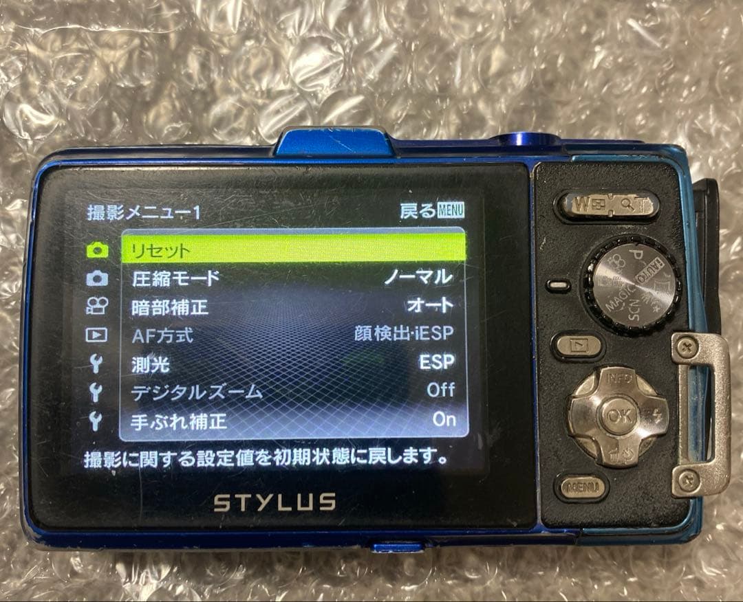 OLYMPUS　STYLUS TG-835　防水　デジカメ