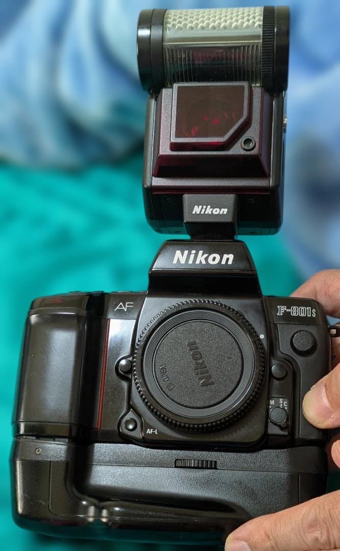 F4に迫る名機 Nikon F801s 35-70 & MF-21 MB-10