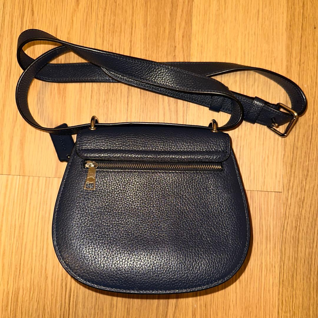 Coach ネイビーレザーショルダーバッグ