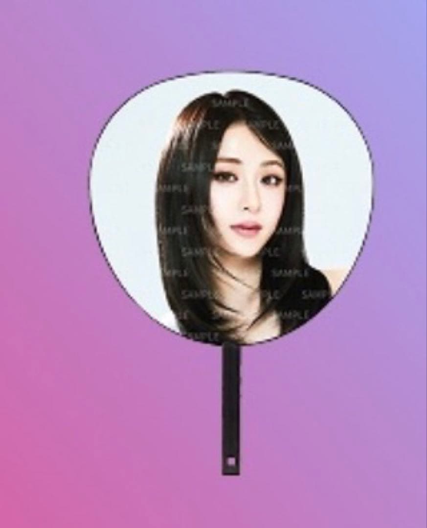 LE SSERAFIM ユンジン うちわ