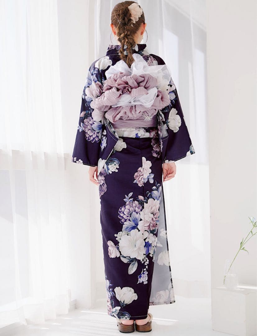 【値下げ】クラシカルフラワーブーケ【浴衣３点セット 浴衣/帯/下駄】　sugar