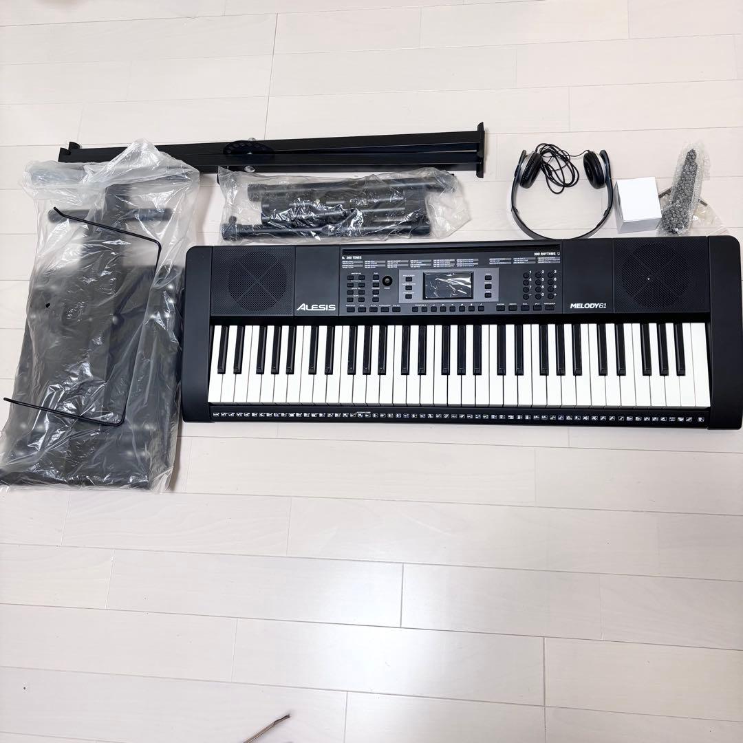 電子キーボード　61鍵盤　美品　ピアノ　送料無料