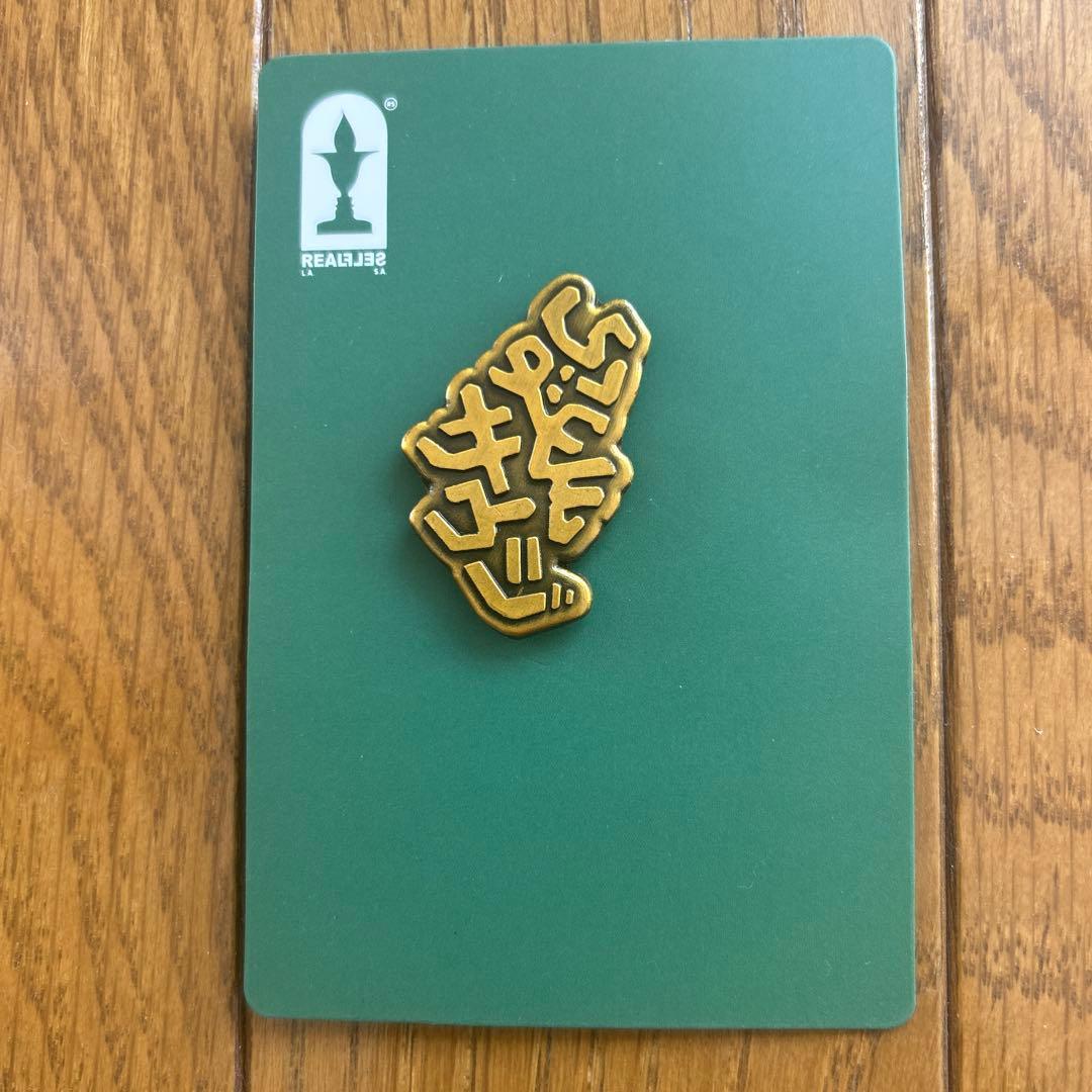 サウジアラビア ピンバッジ　ゴールド