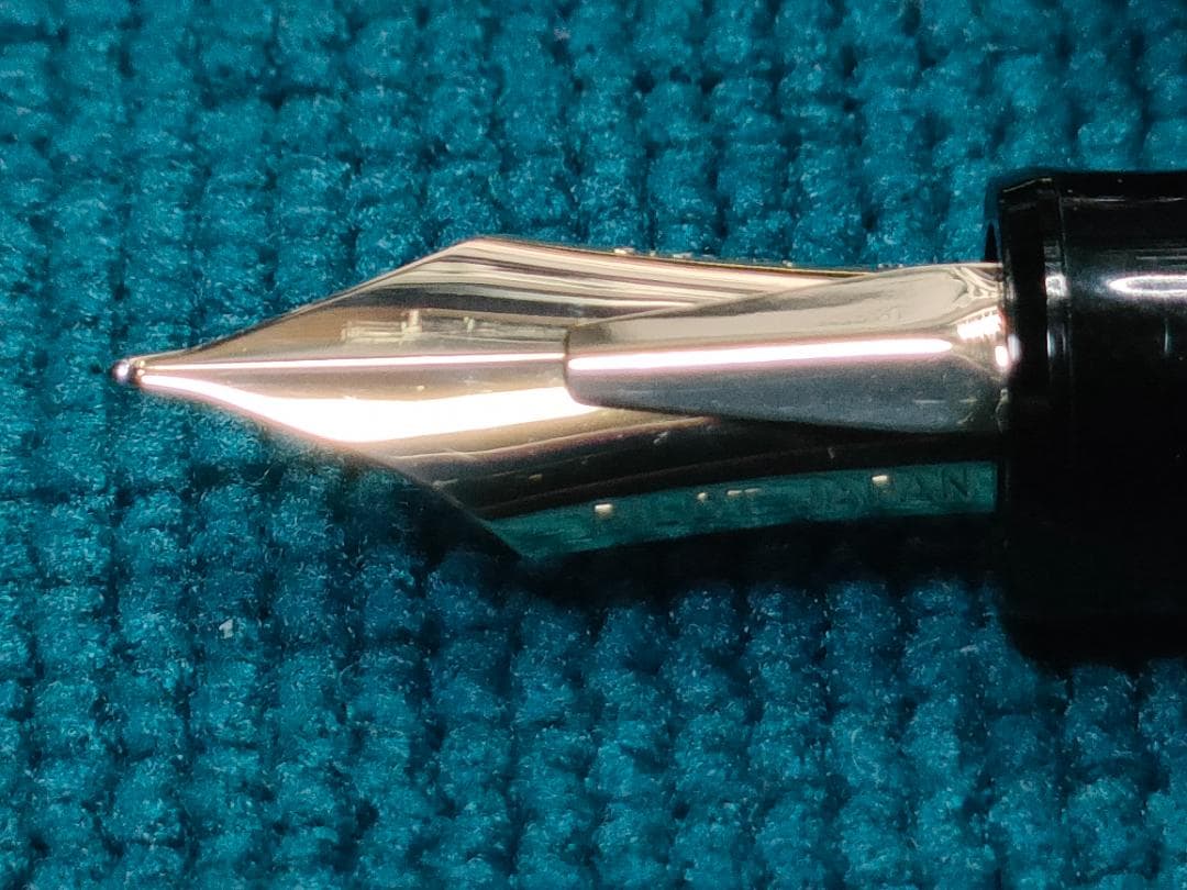 PILOT ジャスタス95 M字ペン先