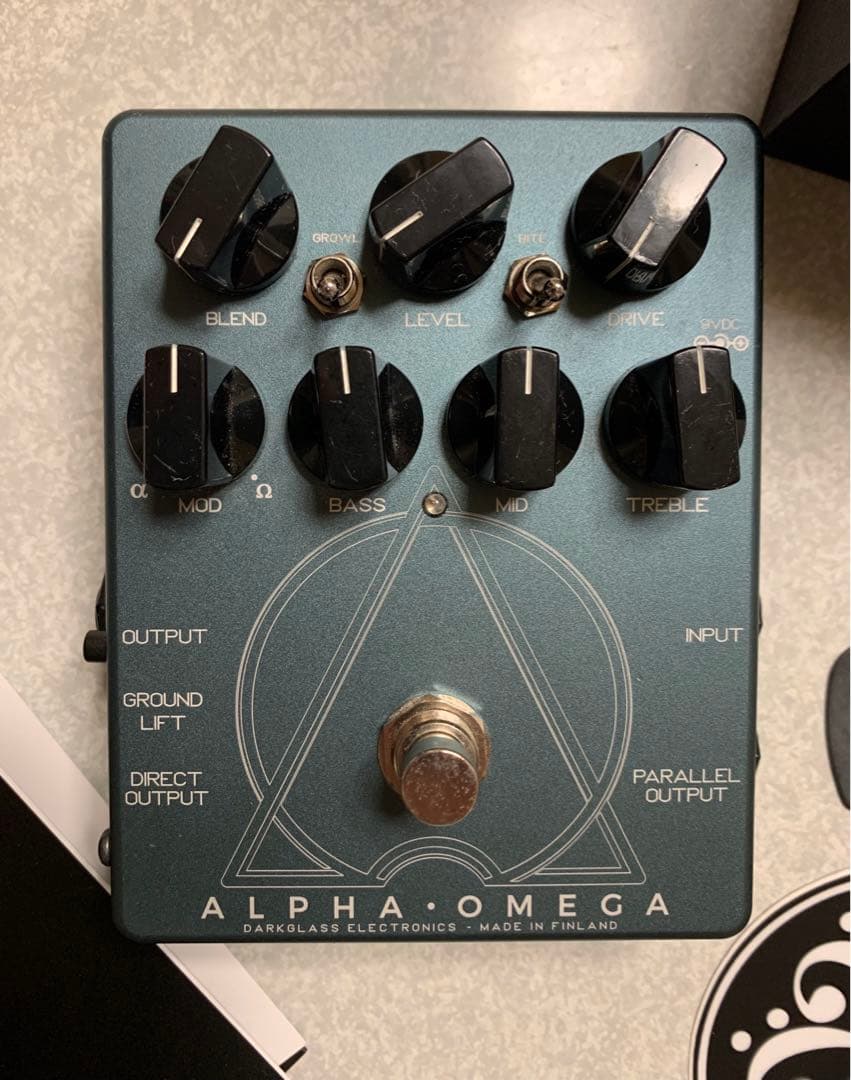 Darkglass electronics ALPHA OMEGA プリアンプ