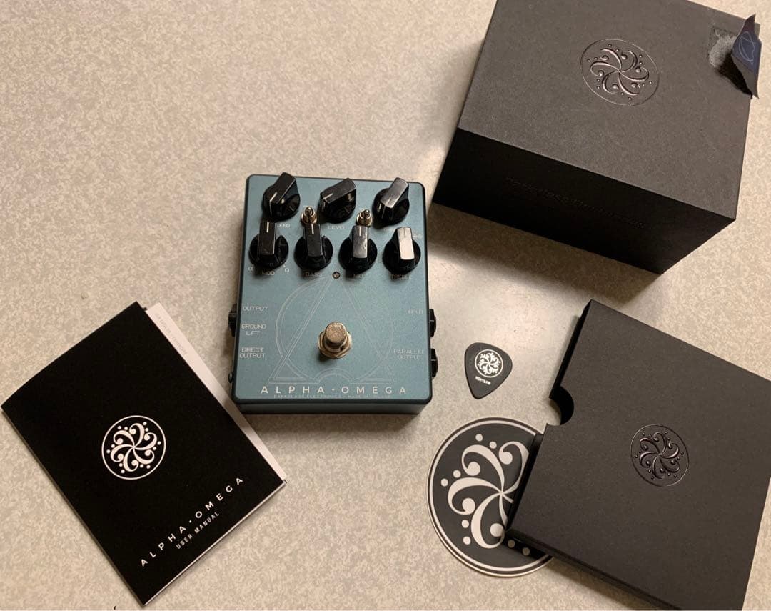 Darkglass electronics ALPHA OMEGA プリアンプ