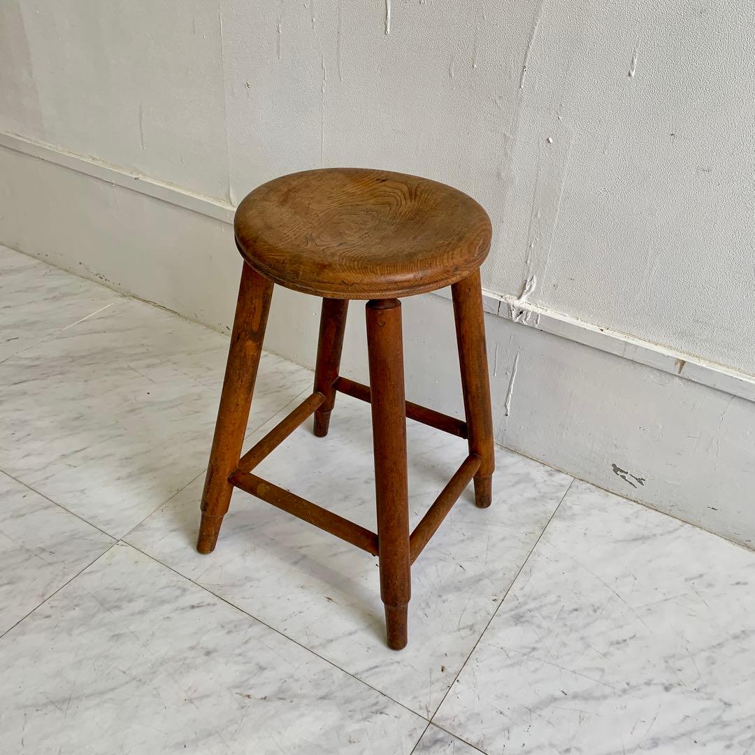 レトロな丸スツール 木製シンプルスツール 昭和レトロ