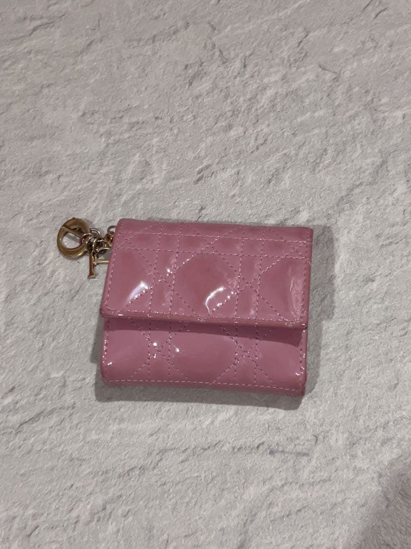 ディオールお財布