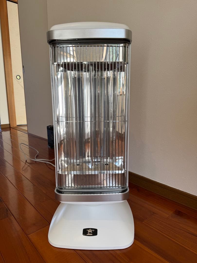 アラジン 遠赤グラファイトヒーターホワイト AEH-2G10AJ(W)2021年