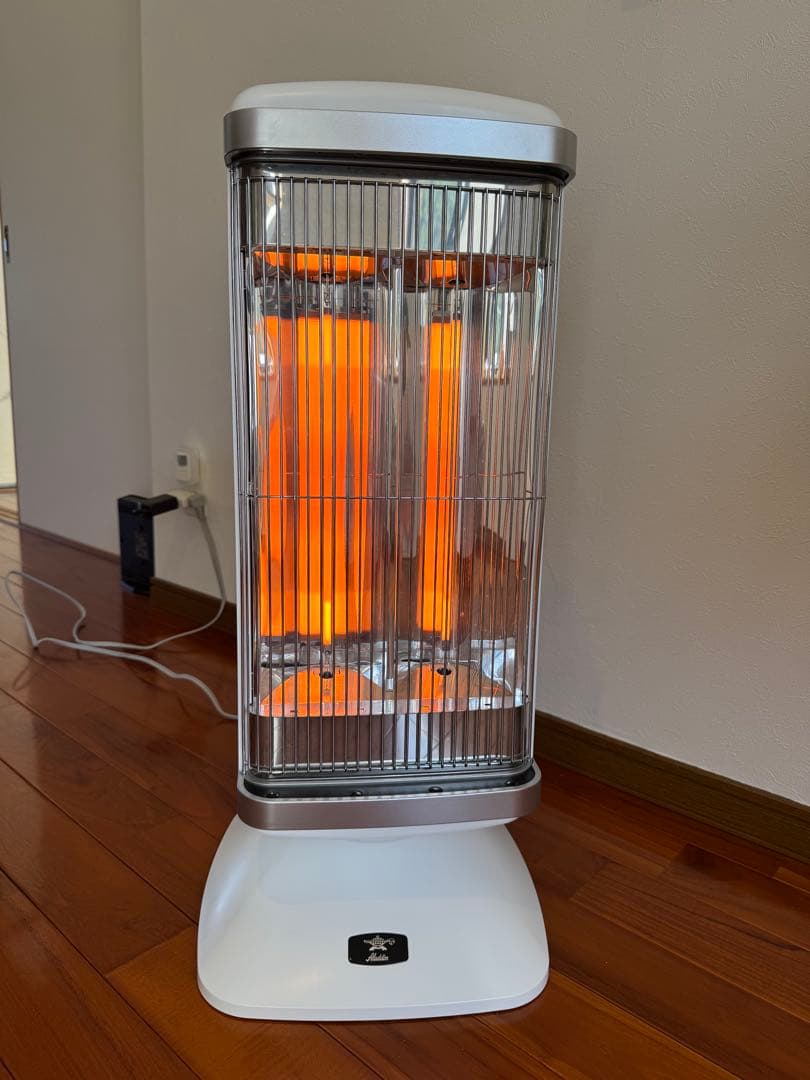 アラジン 遠赤グラファイトヒーターホワイト AEH-2G10AJ(W)2021年