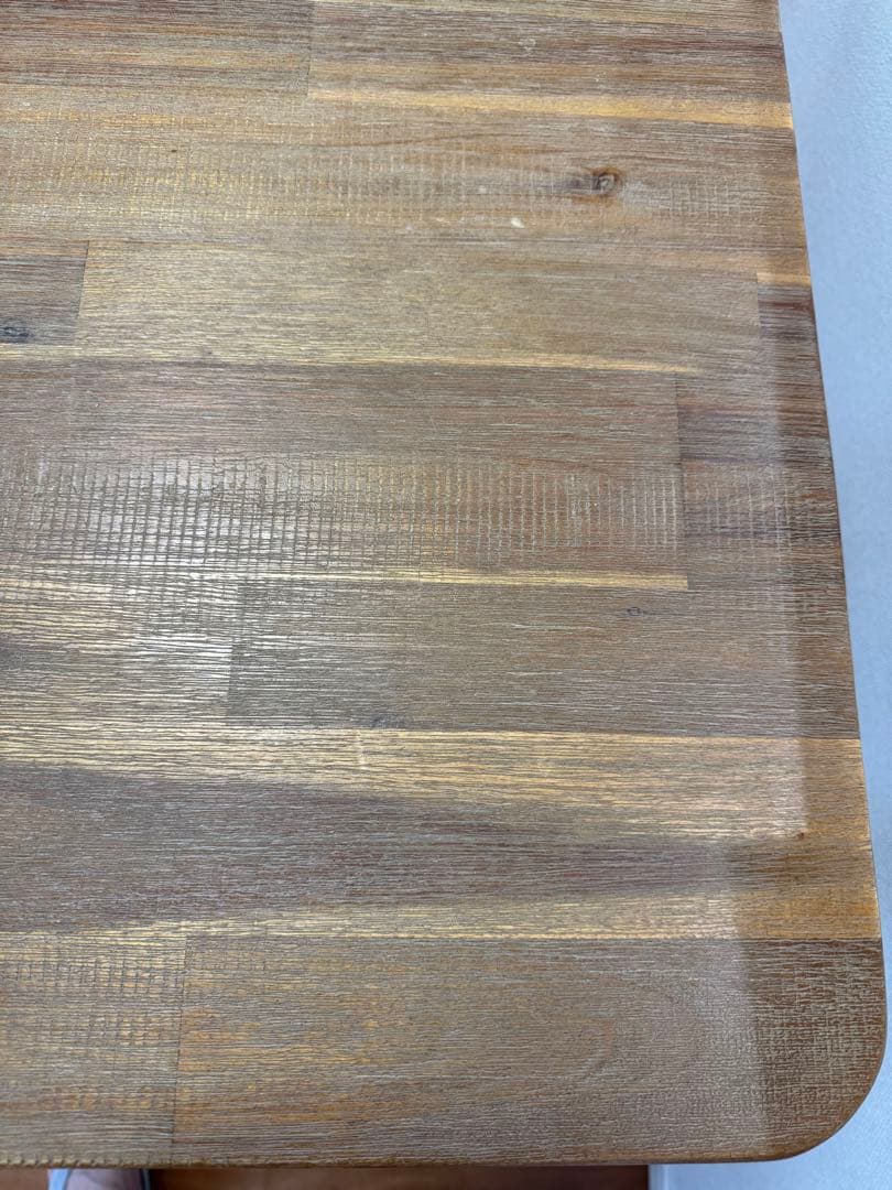 ゆー　テーブル