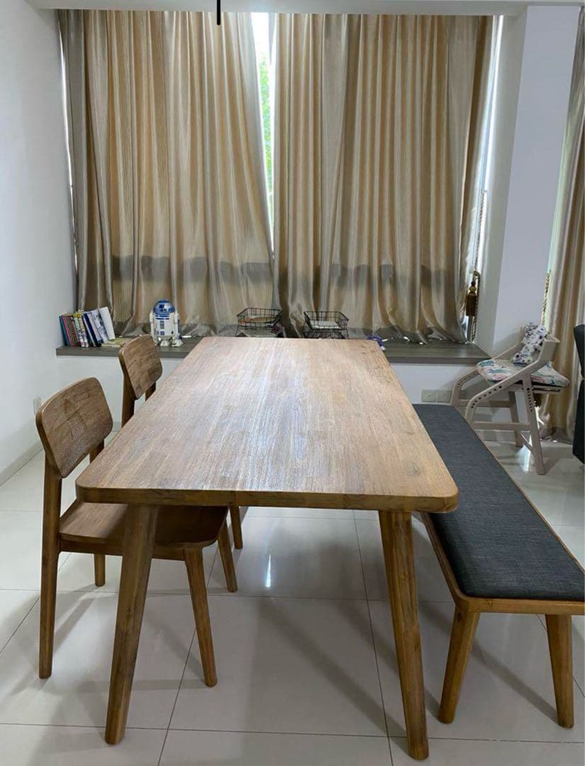 ゆー　テーブル