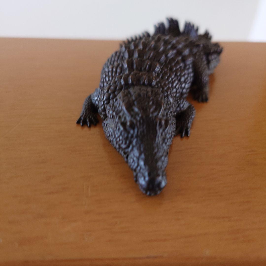 銅製　鰐　自在　在銘　置物