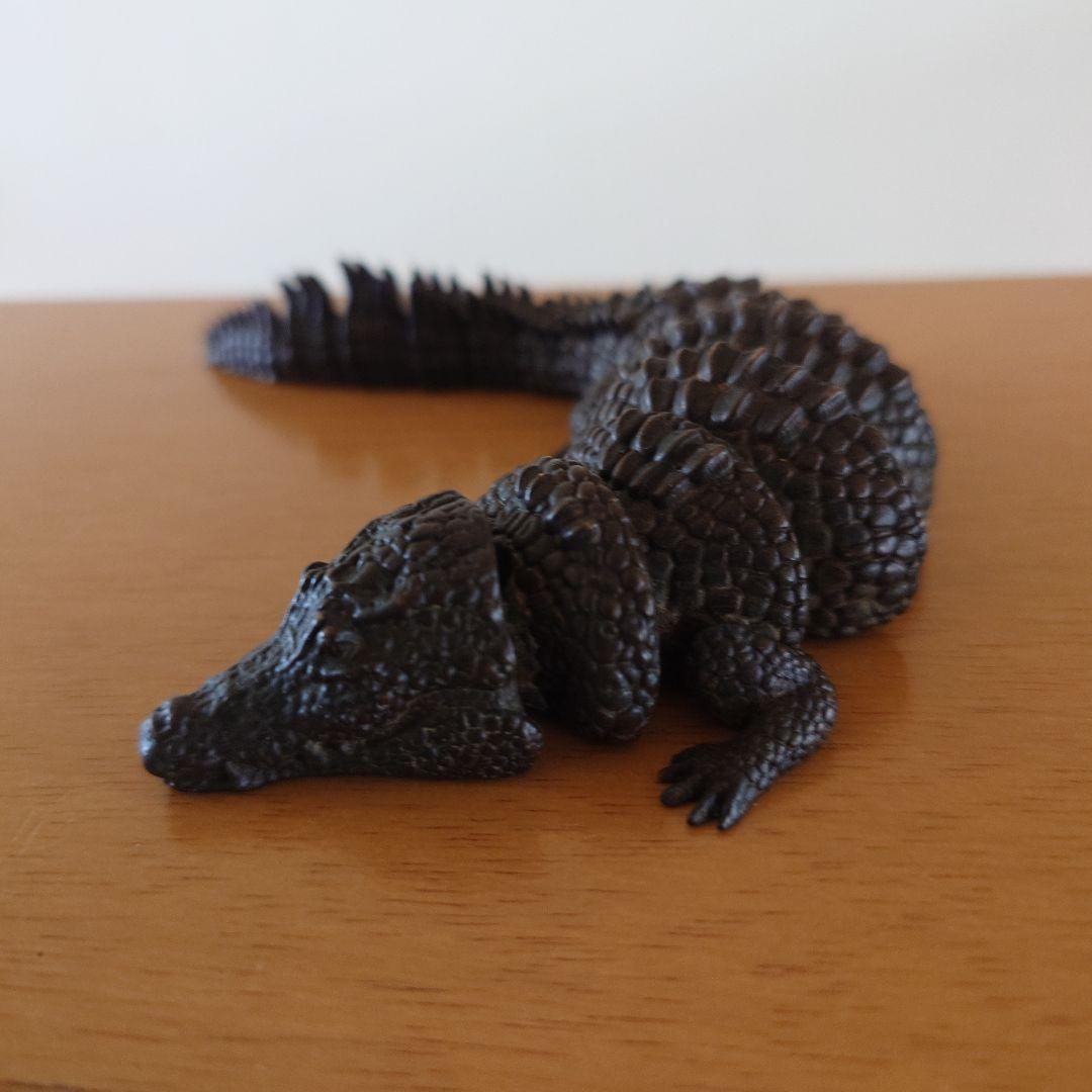 銅製　鰐　自在　在銘　置物