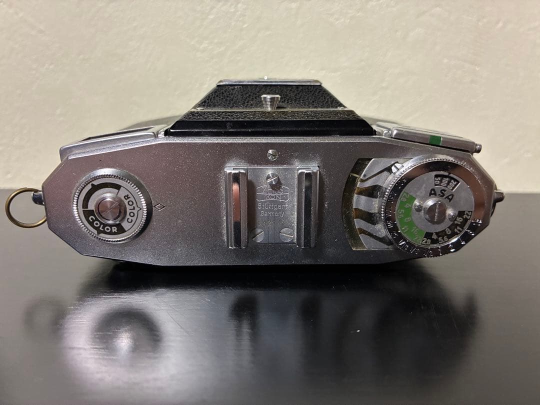 Carl Zeissコンテッサ35(CONTESSA35)テッサー45/2.8