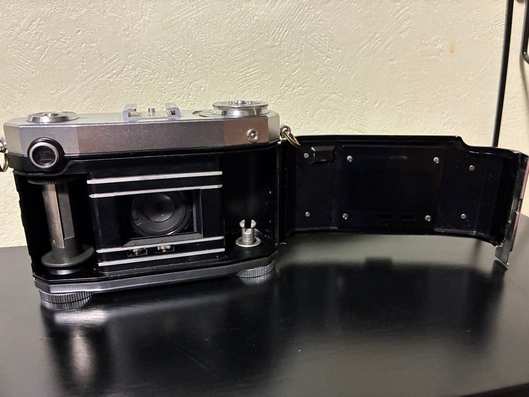 Carl Zeissコンテッサ35(CONTESSA35)テッサー45/2.8