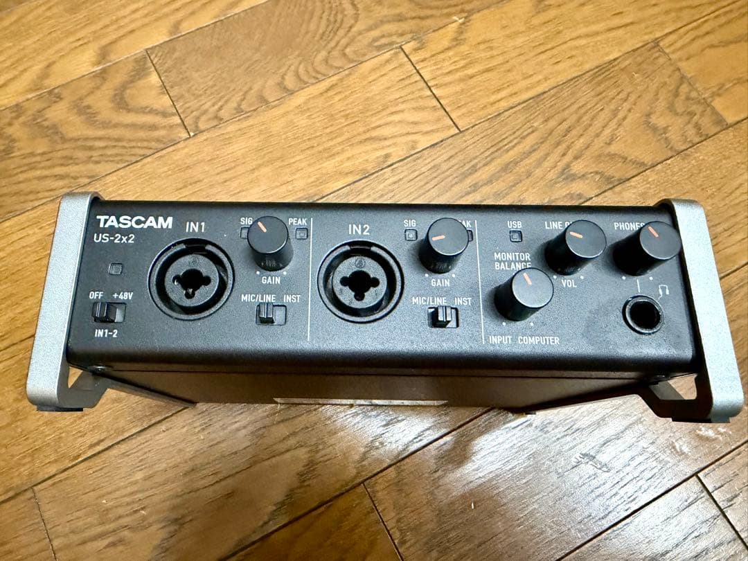 TASCAM US-2x2 USBオーディオインターフェイス