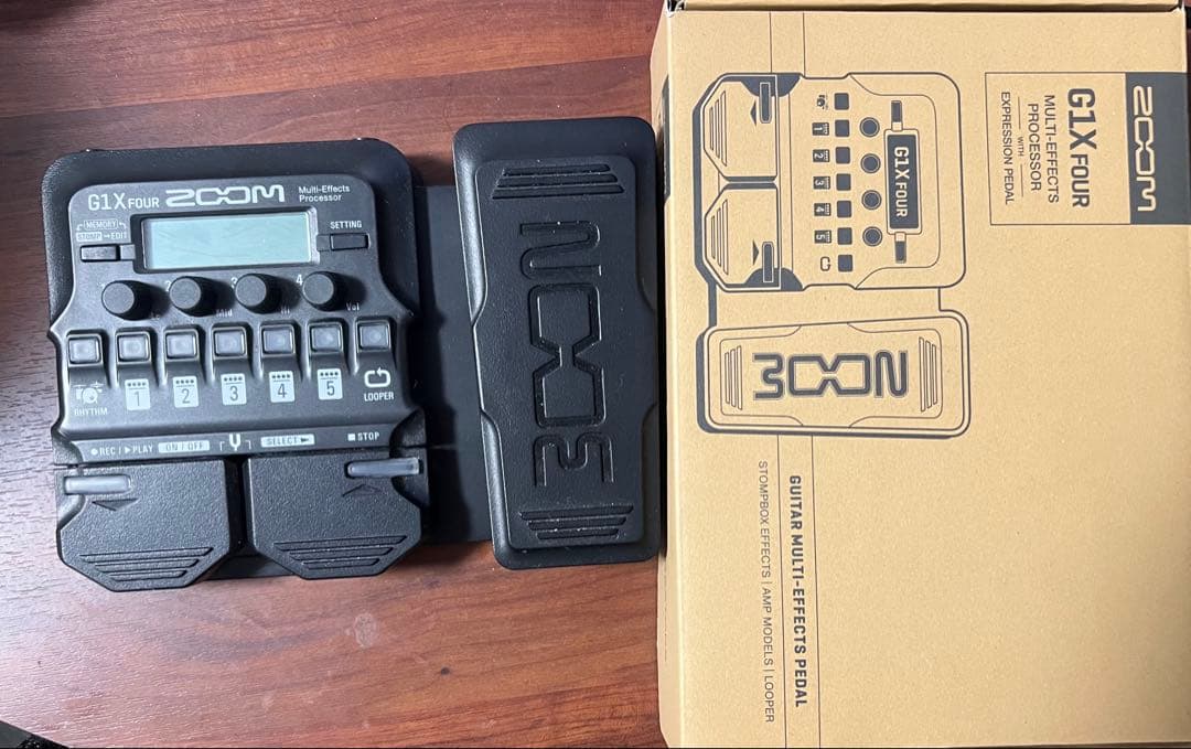 ギター Zoom g1xfour