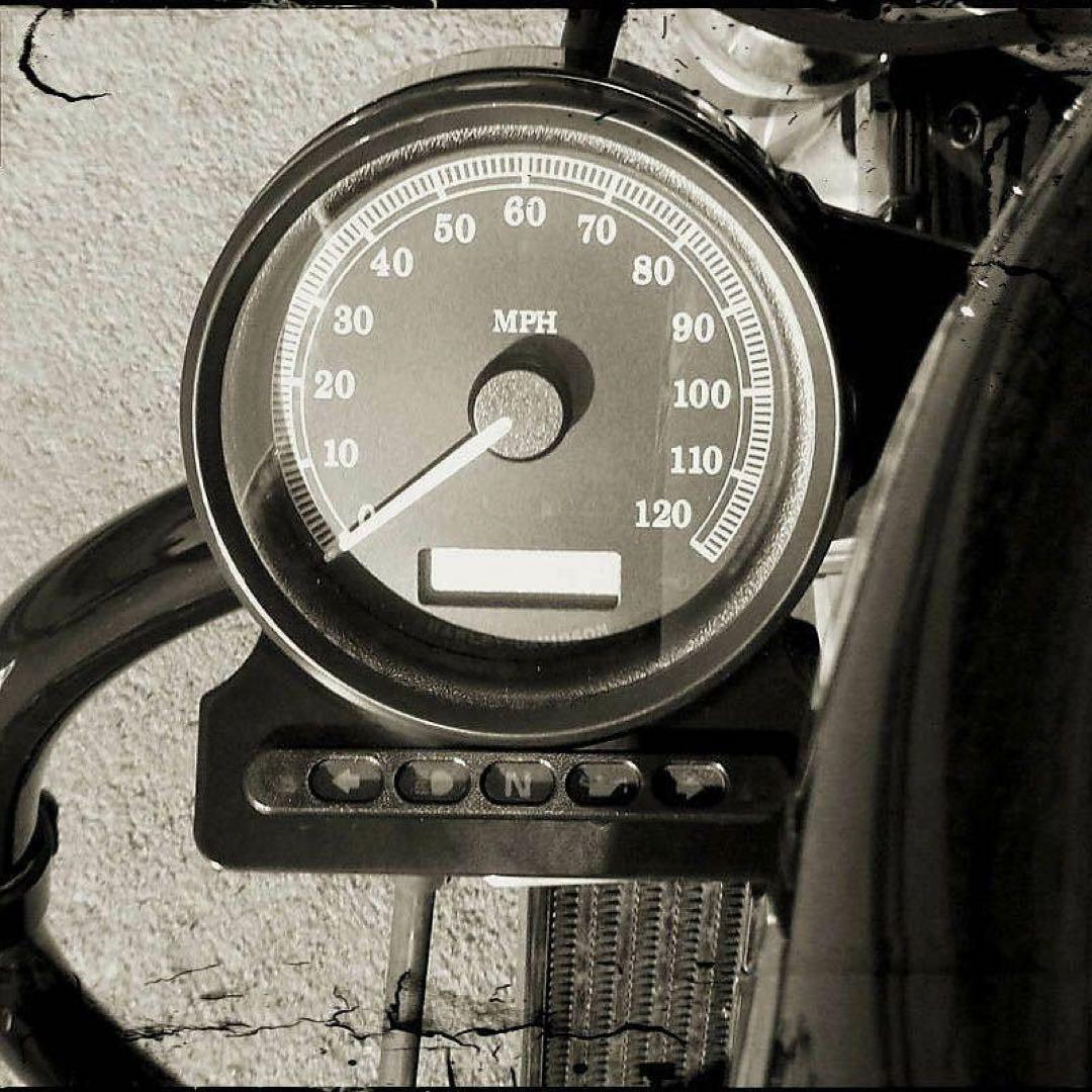 DKcustom メーター移設キット　スポーツスター