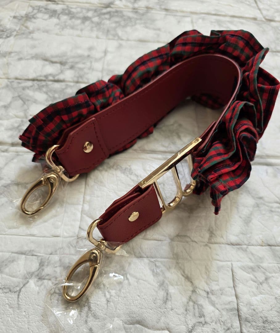 新品☆Familiarファミリア✕Bibiyビビィ フリル ストラップ赤チェック