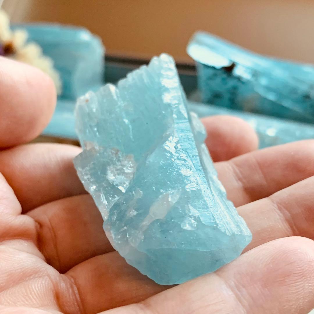 蝕像アクアマリン・バー7原石/巨大結晶/鉱物標本/虹入り