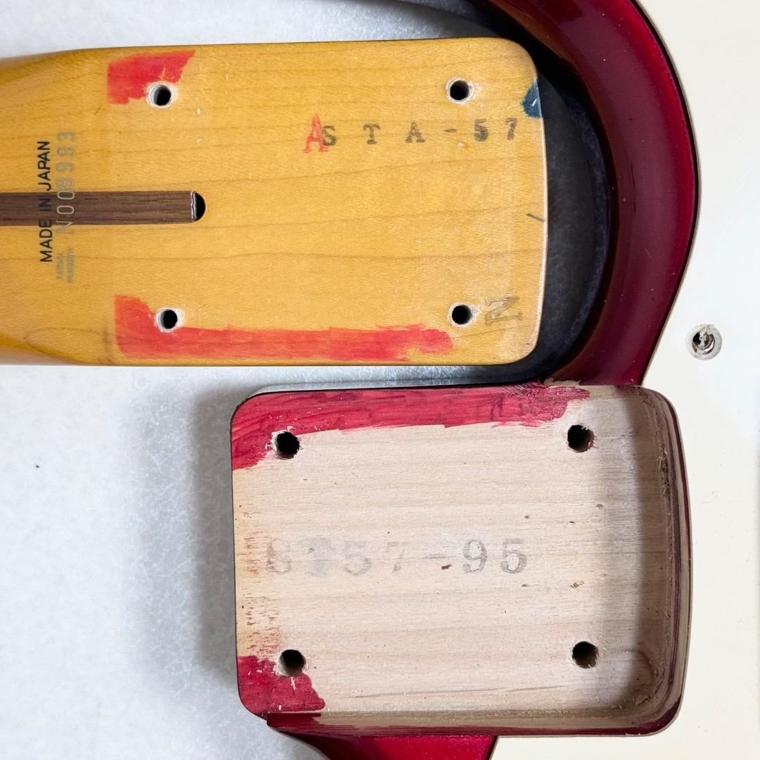 上位モデル Fender Japan ST57-95 ストラト ラッカー塗装