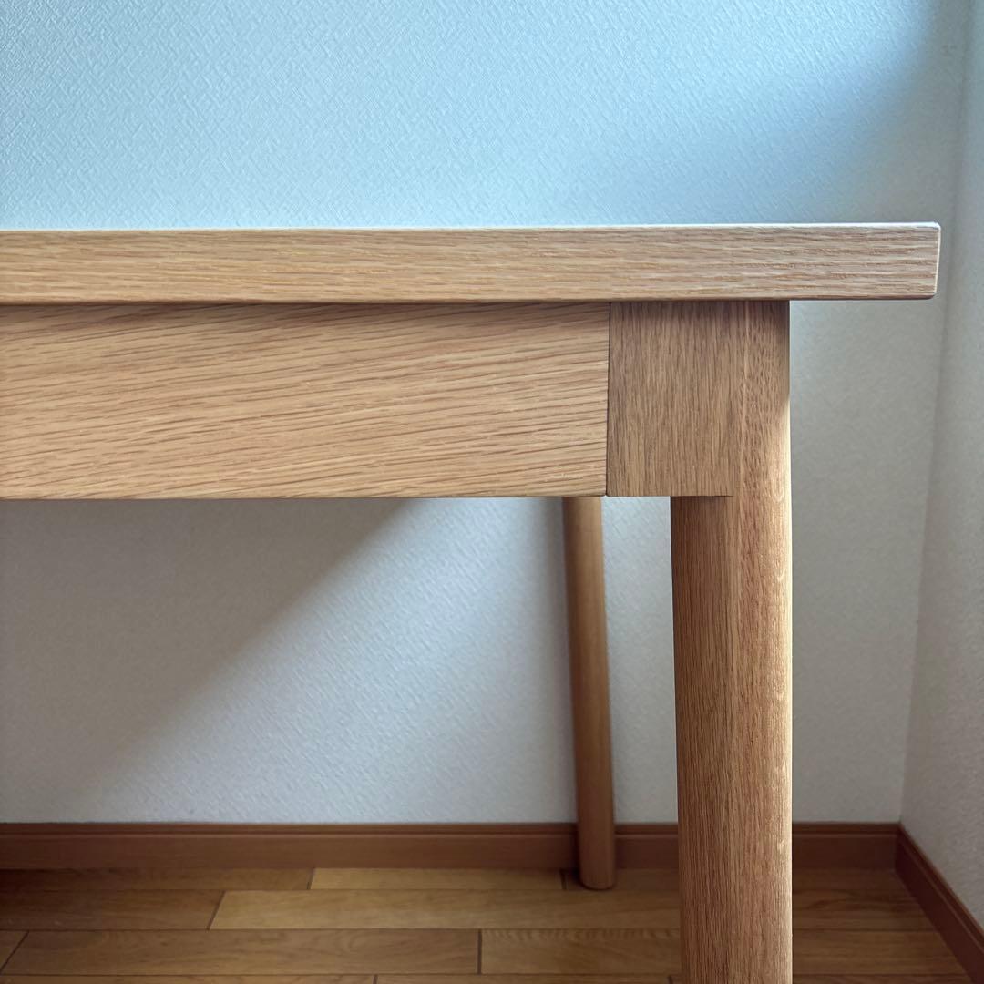 IDEE ダイニングテーブル - STILT TABLE 1200 White