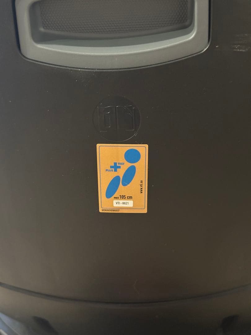 美品　純正VOLVO チャイルドシート　i-size ISOFIX対応