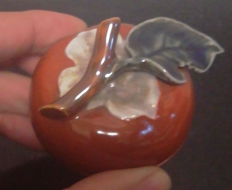 十二代　酒井田柿右衛門作　柿形　香合　共箱　共布　茶道具