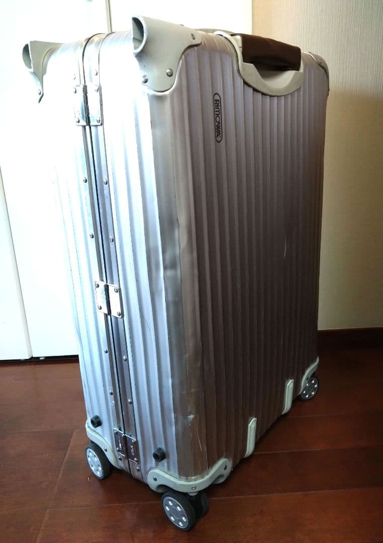 希少【RIMOWA✈️Lufthansa 　　　ダブルネーム】4輪　ケース
