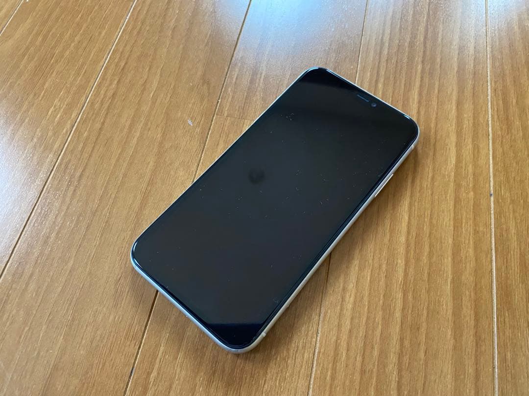 Apple iPhone 11 ホワイト 64GB