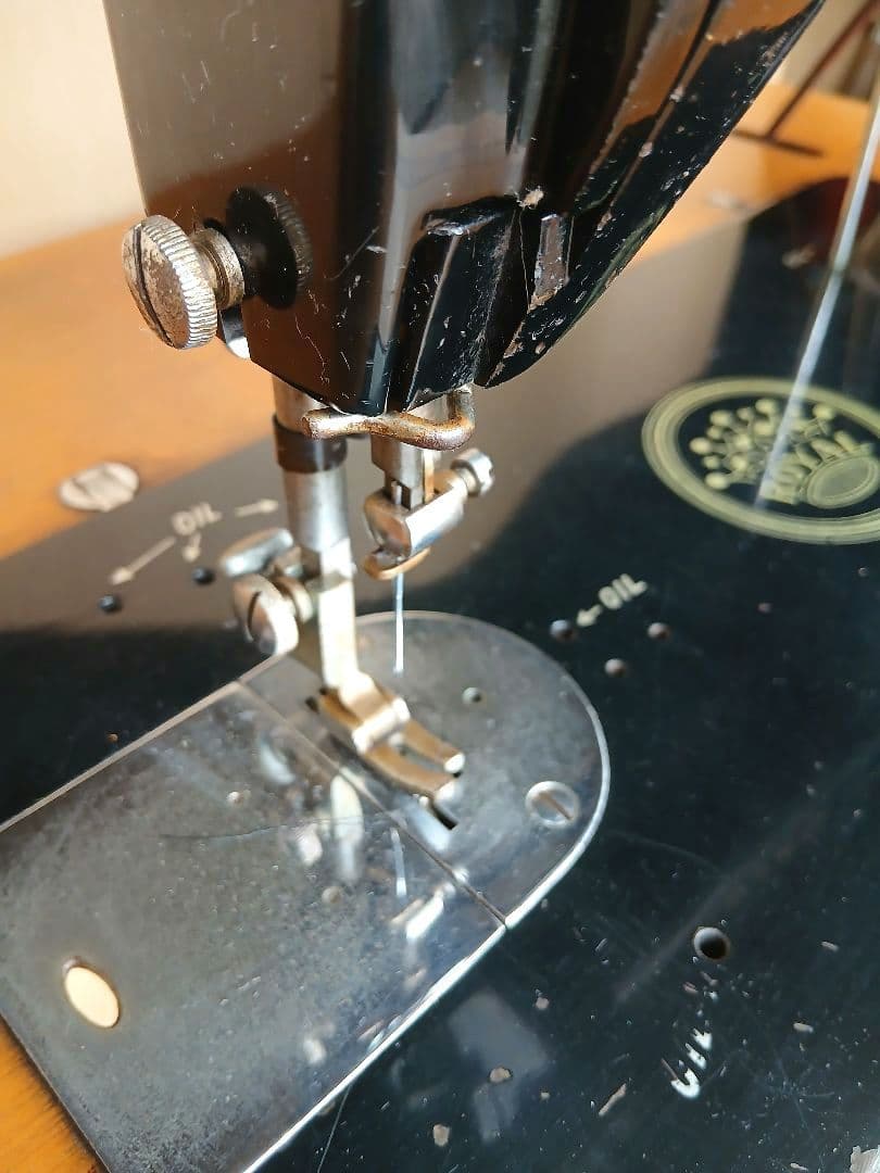 【 】ロイヤル足踏みミシン 　ヴィンテージTA-1