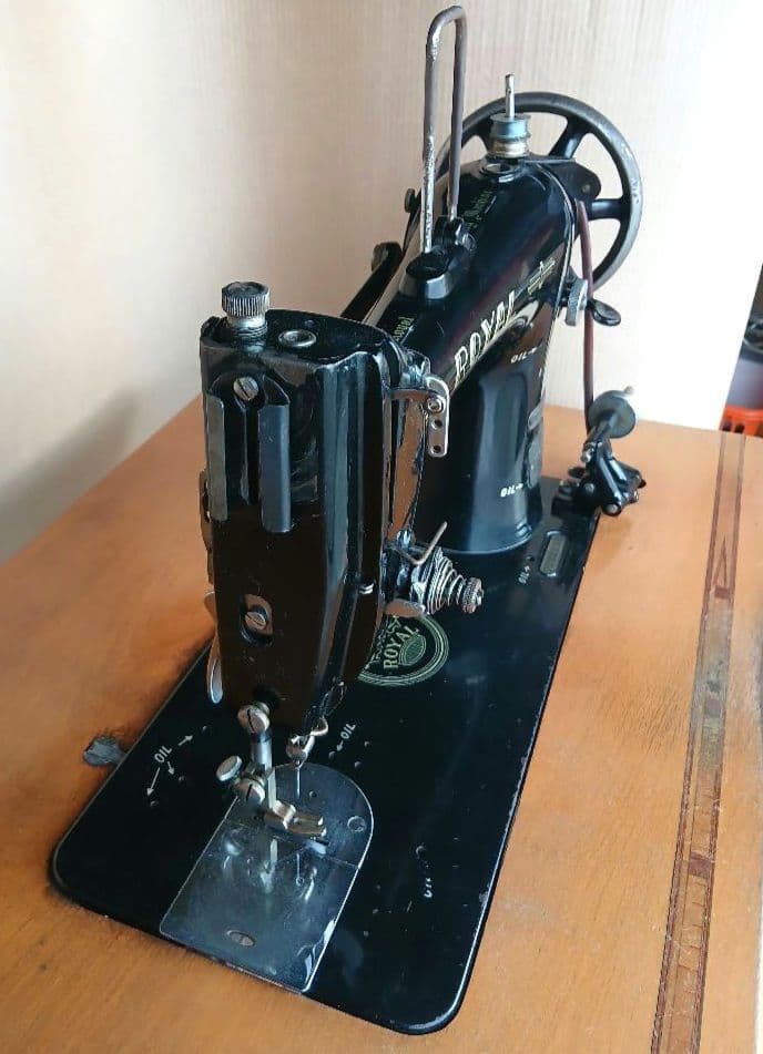 【 】ロイヤル足踏みミシン 　ヴィンテージTA-1