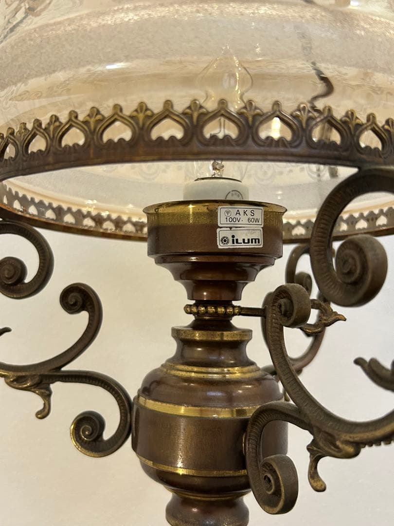 ｉＬｕｍ　イルム シャンデリアとシーリングメダリオン