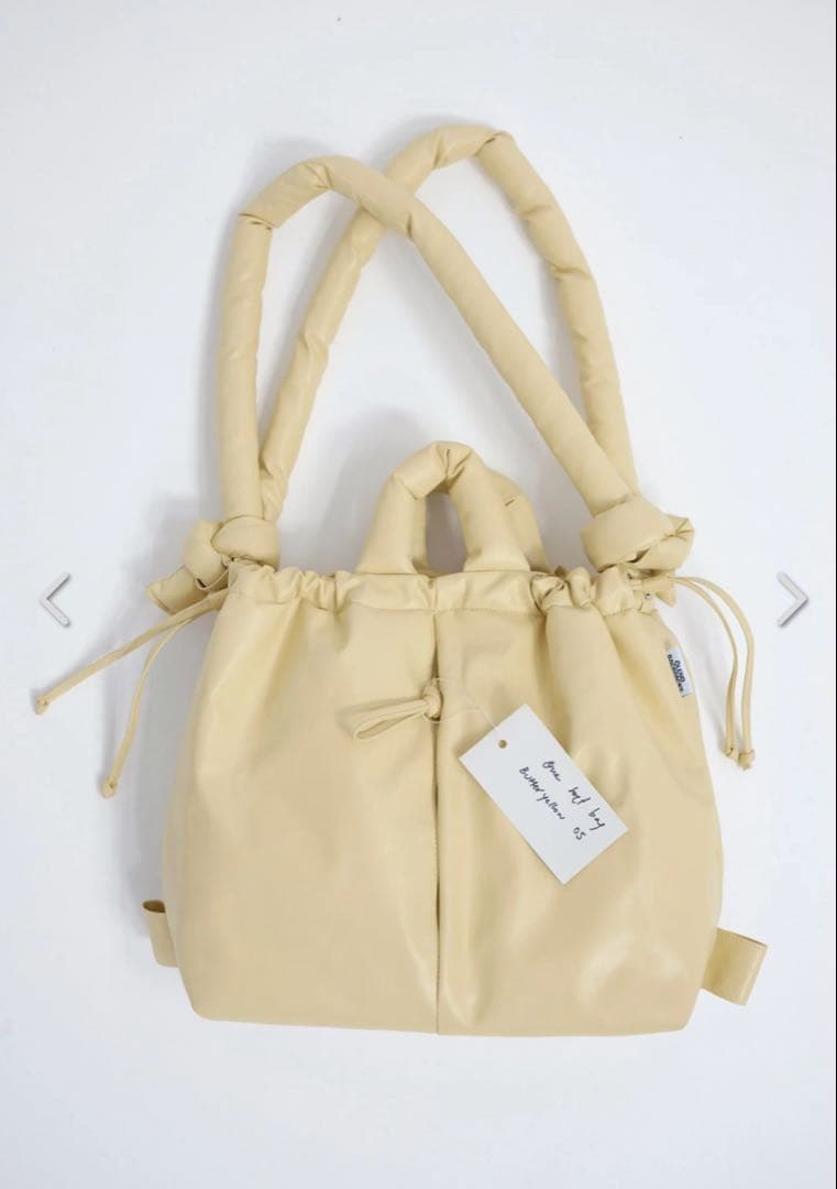 OLEND バターイエロー ショルダーバッグ