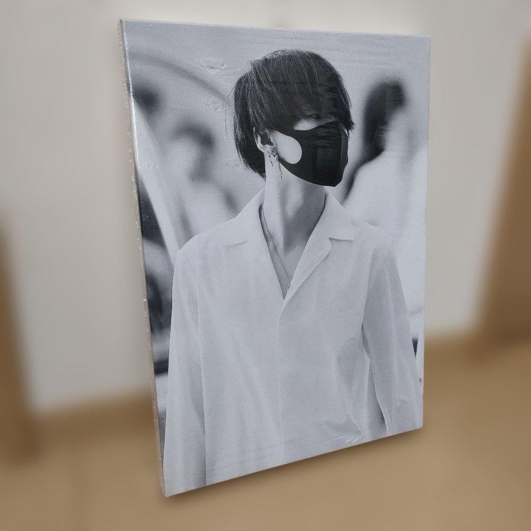 ミンユンギ モノクロ額縁 Suga BTS