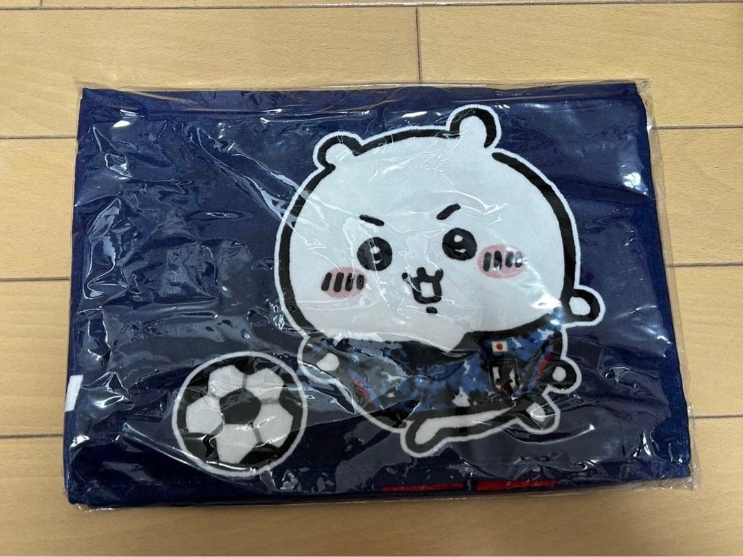 ちいかわのマフラータオル　サッカー日本代表ver.